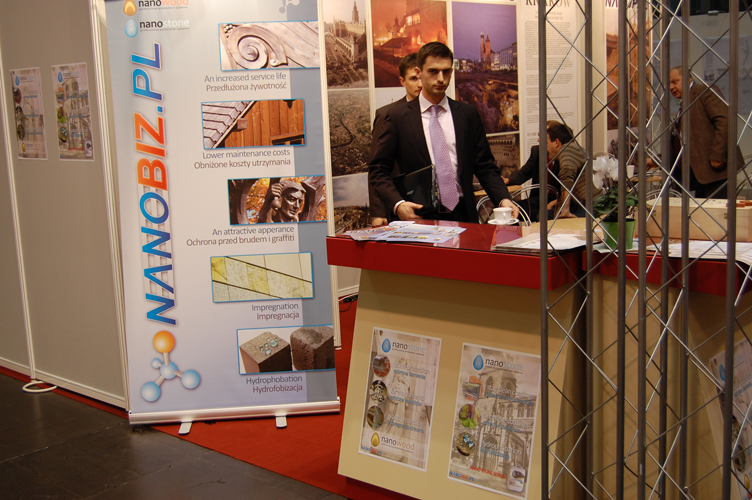 Archiwalne stoisko NANOBIZ.PL z oznaczeniem NANOSTONE na targach w Lipsku w 2008 roku